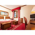 Grand Hotel