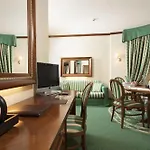 Hotel Grand 4*