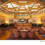 Grand Hotel