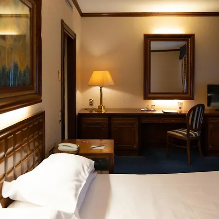 Hotel Grand 4*