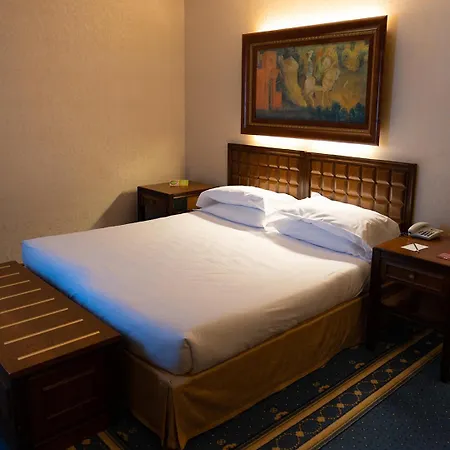 Hotel Grand