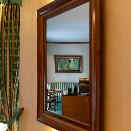 Grand Hotel 4*
