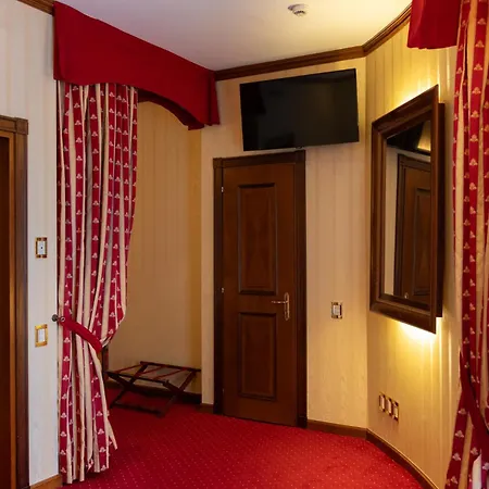 Hotel Grand