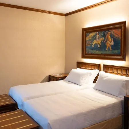 Grand Hotel