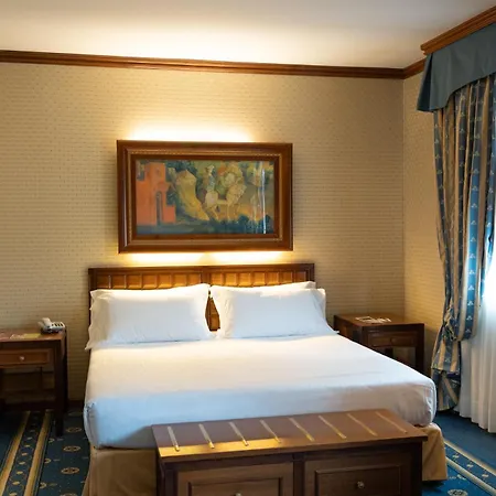 Hotel Grand