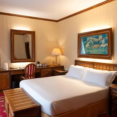 Hotel Grand 4*