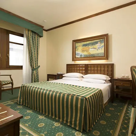 Ξενοδοχείο Grand 4*